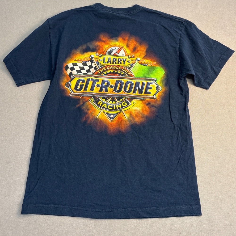 Larry the Cable Guy Git-R-Done Racing T-Shirt Mens Medium Navy Blue AAA Graphic